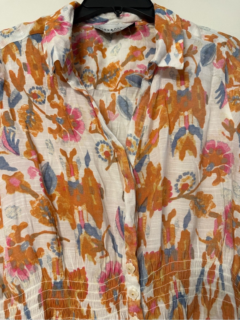 Alex & Parker Petite XL Floral Smocked Waist Button Front Roll Tab Blouse - Picture 4 of 8